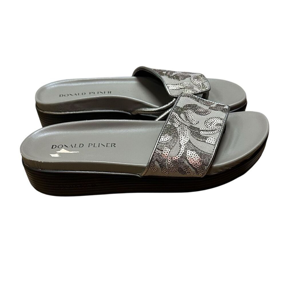 Donald J Pliner Brocade Slide Sandal in Pewter NWB Size 9 - Picture 4 of 7
